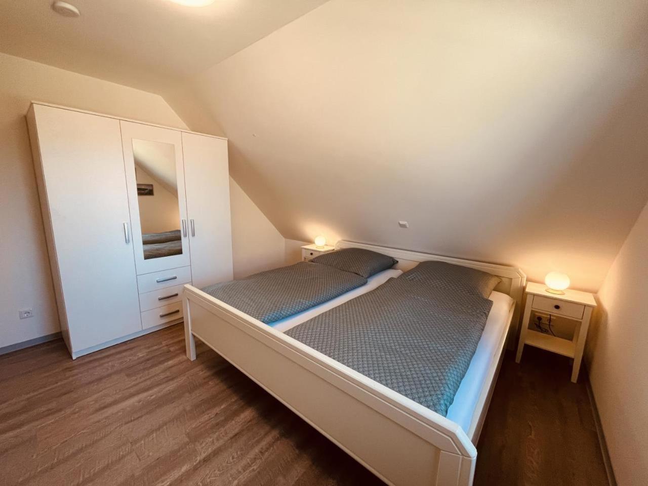 Holmblick - Boddenblick, Balkon, 2 Schlafzimmer, 4 Personen Born Luaran gambar
