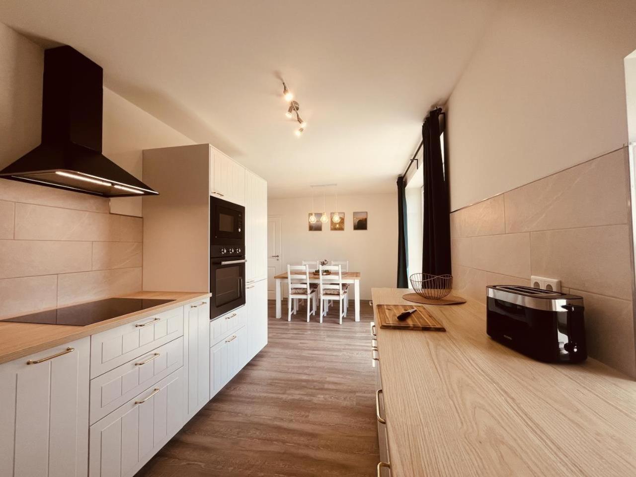 Holmblick - Boddenblick, Balkon, 2 Schlafzimmer, 4 Personen Born Luaran gambar