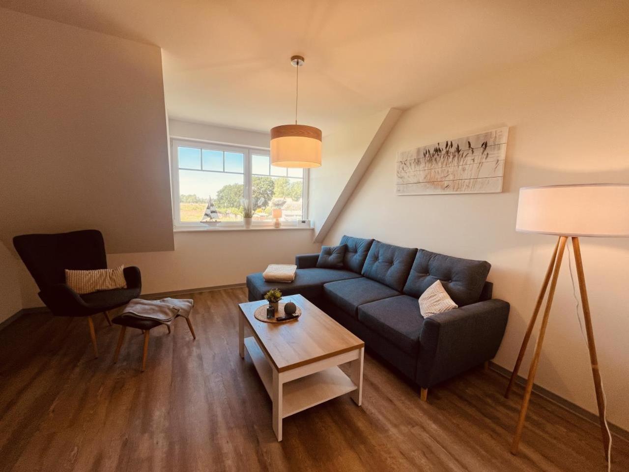 Holmblick - Boddenblick, Balkon, 2 Schlafzimmer, 4 Personen Born Luaran gambar